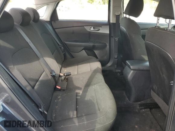 2021 Kia Forte LXS z VIN 3KPF24AD1ME303427, wystawiony jako Copart lot #57817315 z przebiegiem 65 648 mil mil oraz Nie do naprawy • Non repairable. Historia ofert i sprzedaży dostępna na DreamBid. Obrazek 10.