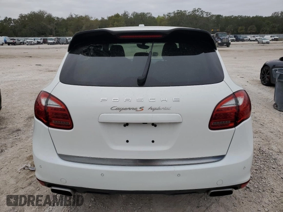 2012 Porsche Cayenne S Hybrid z VIN WP1AE2A20CLA92536, wystawiony jako Copart lot #87667355 z przebiegiem 117 267 mil mil oraz Czysty tytuł • Clean title. Historia ofert i sprzedaży dostępna na DreamBid. Obrazek 6.
