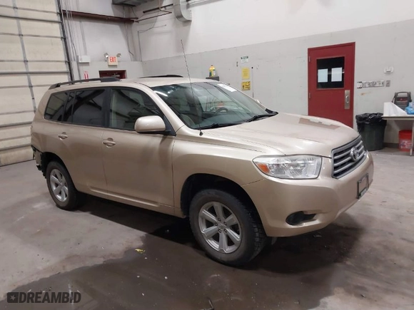 2008 Toyota Highlander with VIN JTEES41A282058492, listed as a IAAI auction lot 41609226 with 217,807 mi miles. Bid and sale history available at carsss.com. Image 1.