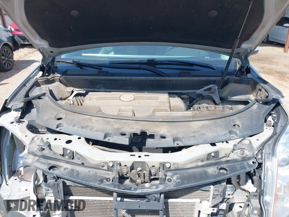2015 Cadillac SRX Luxury Collection with VIN 3GYFNBE38FS576165, listed as a IAAI auction lot 41974066 with 95,832 mi miles. Bid and sale history available at carsss.com. Image 10.