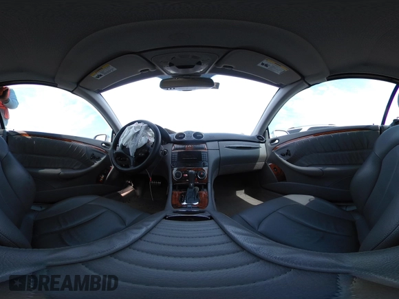 2007 Mercedes-Benz CLK 350 z VIN WDBTK56F57T080161, wystawiony jako IAAI lot #42291070 z przebiegiem 64 689 mil mil oraz . Historia ofert i sprzedaży dostępna na DreamBid. Obrazek 19.