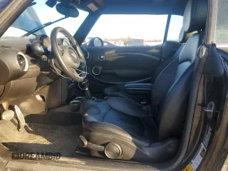 2015 MINI Convertible S with VIN WMWZP3C58F2A91317, listed as a Copart auction lot 42748905 with 164,932 mi miles and Salvage title. Bid and sale history available at DreamBid. Image 7.