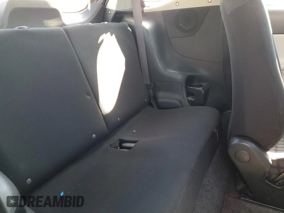 2012 Scion iQ z VIN JTNJJXB02CJ015858, wystawiony jako Copart lot #55963055 z przebiegiem 37 122 mil mil oraz Nie do naprawy • Non repairable. Historia ofert i sprzedaży dostępna na DreamBid. Obrazek 10.