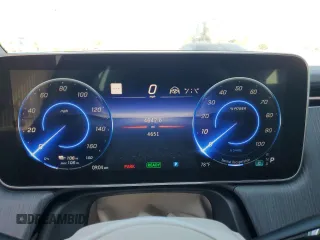2022 Mercedes-Benz EQS with VIN W1KCG2DB9NA019296, listed as a Copart auction lot 52124734 with 4,651 mi miles. Bid and sale history available at carsss.com. Image 9.