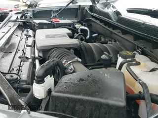 2024 Chevrolet Silverado 1500 LT Trail Boss z VIN 3GCUDFED0RG262534, wystawiony jako IAAI lot #43041798 z przebiegiem 13 436 mil mil oraz . Historia ofert i sprzedaży dostępna na DreamBid. Obrazek 19.