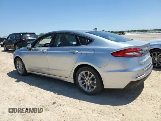 2020 Ford Fusion SE with VIN 3FA6P0HD1LR203485, listed as a Copart auction lot 52034815 with 105,442 mi miles and Clean title. Bid and sale history available at DreamBid. Image 2.