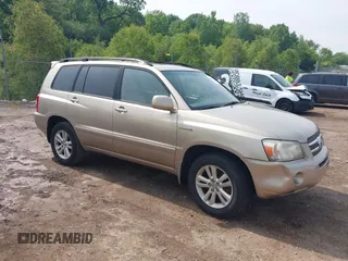 2006 Toyota Highlander z VIN JTEEW21A760026641, wystawiony jako IAAI lot #42443355 z przebiegiem 227 707 mil mil oraz . Historia ofert i sprzedaży dostępna na DreamBid. Obrazek 1.