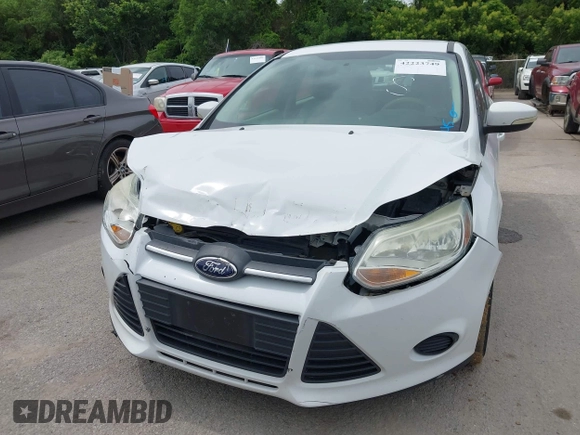 2014 Ford Focus SE with VIN 1FADP3K24EL209329, listed as a IAAI auction lot 42223749 with 141,196 mi miles and . Bid and sale history available at carsss.com. Image 6.