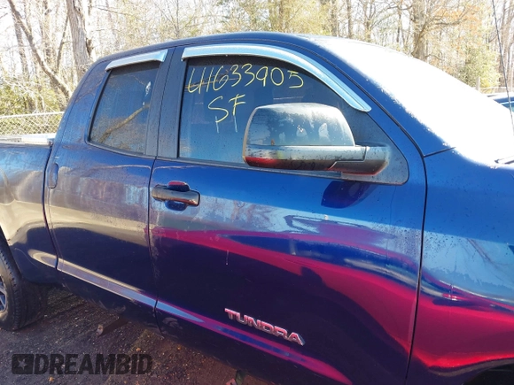 2013 Toyota Tundra z VIN 5TFUM5F14DX043076, wystawiony jako IAAI lot #41633905 z przebiegiem 157 850 mil mil oraz . Historia ofert i sprzedaży dostępna na DreamBid. Obrazek 13.
