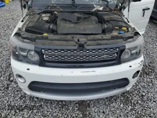 2013 Land Rover Range Rover Sport SC z VIN SALSH2E48DA803737, wystawiony jako Copart lot #50303275 z przebiegiem 127 712 mil mil oraz Szkoda całkowita • Salvage title. Historia ofert i sprzedaży dostępna na DreamBid. Obrazek 12.