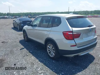 2013 BMW X3 xDrive28i z VIN 5UXWX9C57D0D01258, wystawiony jako IAAI lot #42472720 z przebiegiem 74 966 mil mil oraz . Historia ofert i sprzedaży dostępna na DreamBid. Obrazek 3.