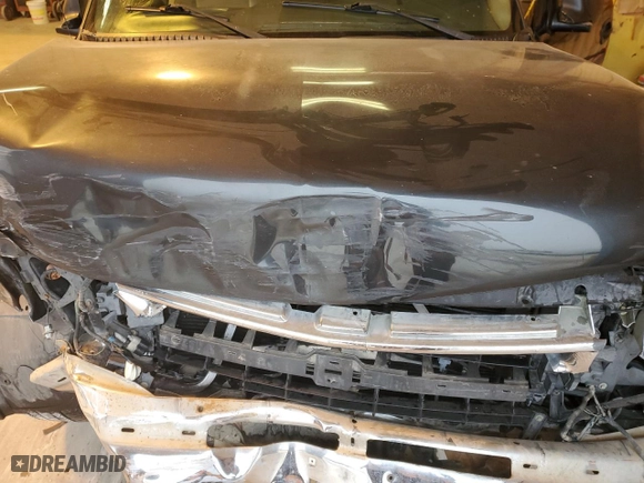 2003 Chevrolet Tahoe LT with VIN 1GNEC13ZX3R237955, listed as a Copart auction lot 43952685 with 189,117 mi miles and Salvage Title. Bid and sale history available at carsss.com. Image 14.