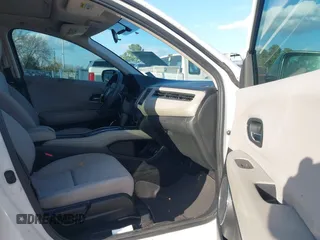 2016 Honda HR-V EX with VIN 3CZRU5H55GM737138, listed as a IAAI auction lot 41521356 with 140,307 mi miles. Bid and sale history available at carsss.com. Image 5.