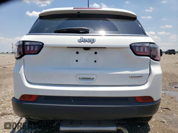 2022 Jeep Compass Latitude with VIN 3C4NJCBB5NT118932, listed as a Copart auction lot 55504443 with 11,152 mi miles and Salvage Title. Bid and sale history available at carsss.com. Image 6.