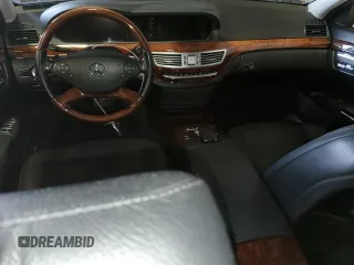 2010 Mercedes-Benz S 400 with VIN WDDNG9FB9AA353451, listed as a Copart auction lot 46080105 with 117,499 mi miles and Salvage Title. Bid and sale history available at DreamBid. Image 8.