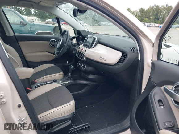 2016 FIAT 500X Lounge with VIN ZFBCFYDT0GP345757, listed as a IAAI auction lot 42539167 with 59,582 mi miles and . Bid and sale history available at DreamBid. Image 5.