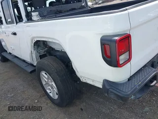 2023 Jeep Gladiator Sport S with VIN 1C6HJTAG3PL532694, listed as a IAAI auction lot 42446863 with 40,525 mi miles and . Bid and sale history available at DreamBid. Image 19.