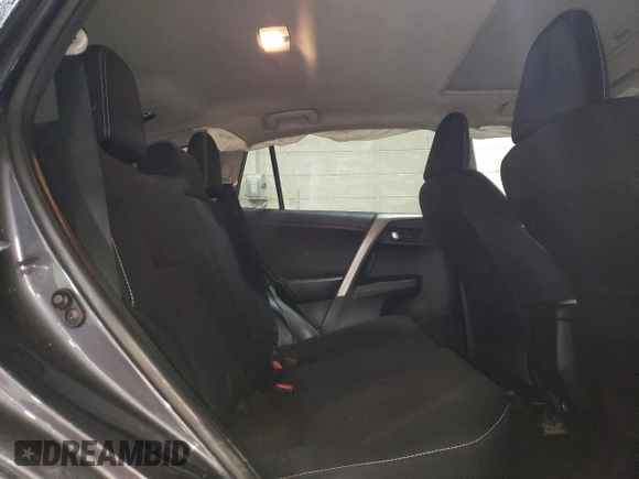 2018 Toyota RAV4 XLE z VIN 2T3WFREV9JW410228, wystawiony jako Copart lot #52987615 z przebiegiem 206 487 mil mil oraz Szkoda całkowita • Salvage title. Historia ofert i sprzedaży dostępna na DreamBid. Obrazek 11.