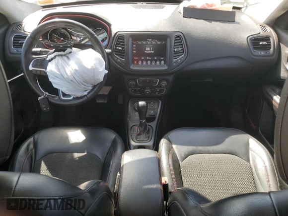 2019 Jeep Compass Trailhawk with VIN 3C4NJDDBXKT629955, listed as a Copart auction lot 47613695 with 113,820 mi miles and Salvage Title. Bid and sale history available at DreamBid. Image 8.