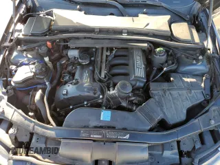 2007 BMW 3 Series 328xi z VIN WBAVC73517KP33537, wystawiony jako Copart lot #84838494 z przebiegiem 154 227 mil mil oraz Szkoda całkowita • Salvage title. Historia ofert i sprzedaży dostępna na DreamBid. Obrazek 13.