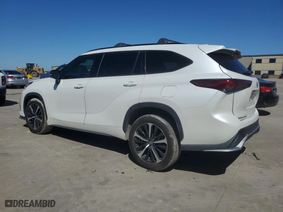 2021 Toyota Highlander XSE with VIN 5TDLZRBH2MS063808, listed as a Copart auction lot 47874045 with 57,127 mi miles and Salvage Title. Bid and sale history available at carsss.com. Image 2.