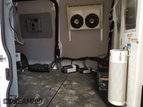 2018 Ram ProMaster Cargo with VIN 3C6URVJG0JE111535, listed as a Copart auction lot 47322625 with 78,720 mi miles and Clean Title. Bid and sale history available at carsss.com. Image 11.