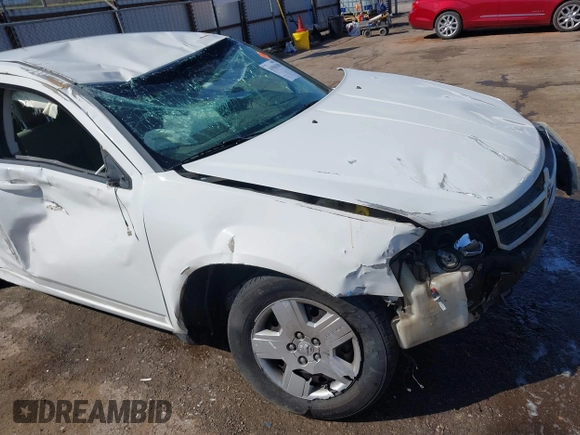 2010 Dodge Avenger SXT z VIN 1B3CC4FB2AN181824, wystawiony jako IAAI lot #41981598 z przebiegiem 170 601 mil mil oraz . Historia ofert i sprzedaży dostępna na DreamBid. Obrazek 6.