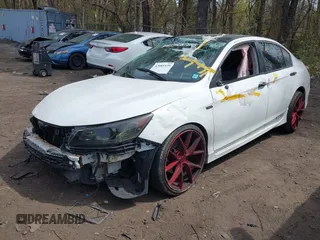 2016 Honda Accord Sport z VIN 1HGCR2F50GA213439, wystawiony jako IAAI lot #42081539 z przebiegiem 82 937 mil mil oraz . Historia ofert i sprzedaży dostępna na DreamBid. Obrazek 18.