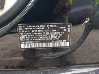 2014 Volkswagen Passat S z VIN 1VWAT7A30EC053992, wystawiony jako IAAI lot #42276297 z przebiegiem 161 958 mil mil oraz . Historia ofert i sprzedaży dostępna na DreamBid. Obrazek 9.