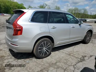 2020 Volvo XC90 Momentum z VIN YV4102PK3L1571551, wystawiony jako Copart lot #57989225 z przebiegiem 48 633 mil mil oraz Szkoda całkowita • Salvage title. Historia ofert i sprzedaży dostępna na DreamBid. Obrazek 3.