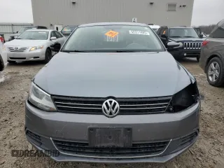 2013 Volkswagen Jetta SE with VIN 3VWDX7AJ7DM443971, listed as a Copart auction lot 52311685 with 146,971 mi miles and Clean title. Bid and sale history available at DreamBid. Image 5.