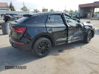 2022 Audi Q5 Sportback S line Premium Plus z VIN WA15ABFYXN2084829, wystawiony jako Copart lot #56194865 z przebiegiem Nie podano mil oraz Szkoda całkowita • Salvage title. Historia ofert i sprzedaży dostępna na DreamBid. Obrazek 3.