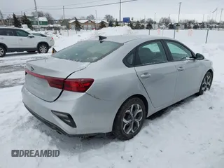 2021 Kia Forte LXS with VIN 3KPF24ADXME405132, listed as a IAAI auction lot 41532767 with 31,793 mi miles. Bid and sale history available at carsss.com. Image 4.