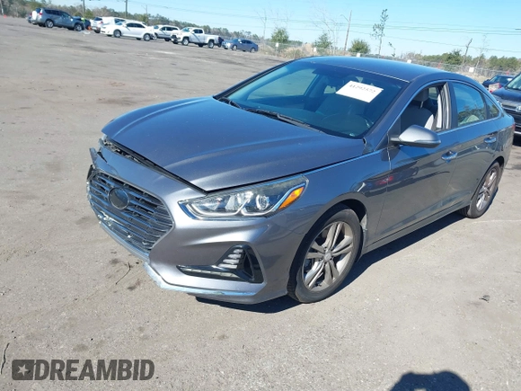2018 Hyundai Sonata Limited with VIN 5NPE34AF3JH650520, listed as a IAAI auction lot 41292572 with 110,031 mi miles. Bid and sale history available at carsss.com. Image 17.