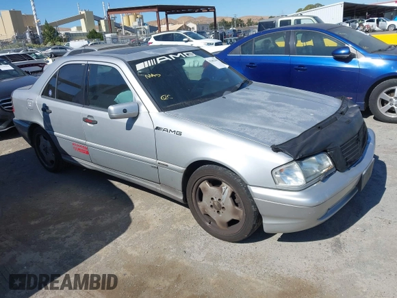 1998 Mercedes-Benz C с VIN WDBHA33G8WF744587, выставлен на аукционе IAAI как лот 42682845 с пробегом 271 027 миль миль и . История ставок и продаж доступна на DreamBid. Изображение 1.