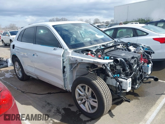 2024 Audi Q5 S line Premium with VIN WA1GAAFY4R2014543, listed as a IAAI auction lot 41704011 with 10,826 mi miles and . Bid and sale history available at DreamBid. Image 14.