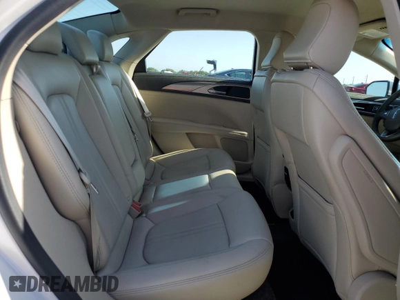 2020 Lincoln MKZ Standard z VIN 3LN6L5A99LR618087, wystawiony jako Copart lot #56726985 z przebiegiem 23 378 mil mil oraz Szkoda całkowita • Salvage title. Historia ofert i sprzedaży dostępna na DreamBid. Obrazek 10.
