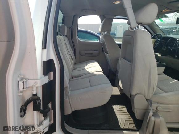 2007 Chevrolet Silverado 2500HD Work Truck with VIN 1GCHC29K97E518695, listed as a Copart auction lot 62888004 with 0 mi miles and Salvage Title. Bid and sale history available at carsss.com. Image 10.