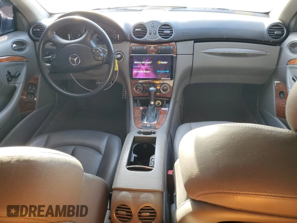 2007 Mercedes-Benz CLK 350 с VIN WDBTK56F57T081021, выставлен на аукционе Copart как лот 47818595 с пробегом 68 008 миль миль и Списание • Salvage title. История ставок и продаж доступна на DreamBid. Изображение 8.