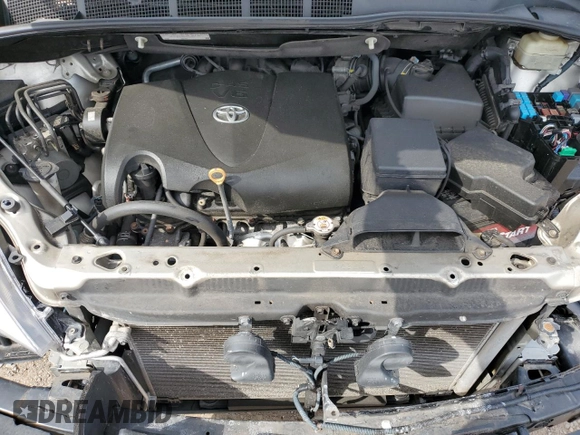 2017 Toyota Sienna LE Auto Access Seat with VIN 5TDKZ3DCXHS782353, listed as a Copart auction lot 49989555 with 102,129 mi miles and Salvage Title. Bid and sale history available at carsss.com. Image 12.