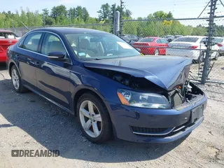 2013 Volkswagen Passat SE z VIN 1VWBN7A36DC047286, wystawiony jako IAAI lot #42243855 z przebiegiem 65 386 mil mil oraz . Historia ofert i sprzedaży dostępna na DreamBid. Obrazek 1.
