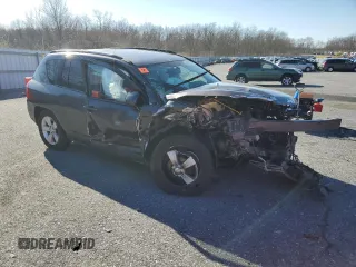 2015 Jeep Compass Latitude with VIN 1C4NJDEB4FD358112, listed as a Copart auction lot 50939385 with 0 mi miles and Salvage Title. Bid and sale history available at carsss.com. Image 4.