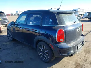 2011 MINI Countryman S with VIN WMWZC5C54BWL55124, listed as a IAAI auction lot 41666874 with 197,656 mi miles and . Bid and sale history available at DreamBid. Image 3.