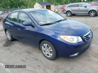 2010 Hyundai Elantra GLS z VIN KMHDU4ADXAU867359, wystawiony jako IAAI lot #42412819 z przebiegiem 115 409 mil mil oraz . Historia ofert i sprzedaży dostępna na DreamBid. Obrazek 1.