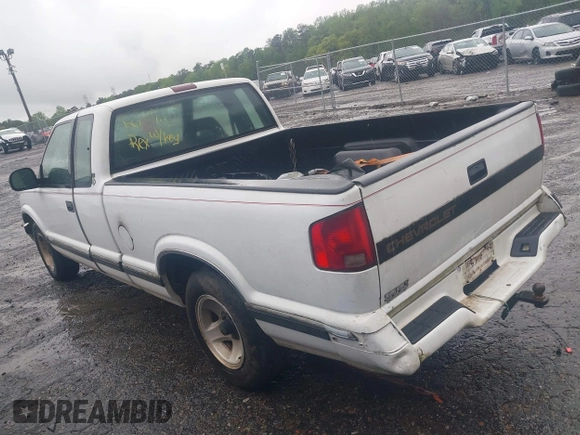 1994 Chevrolet S-10 LS with VIN 1GCCS19Z3R8141366, listed as a IAAI auction lot 41964754 with 191,756 mi miles. Bid and sale history available at carsss.com. Image 3.