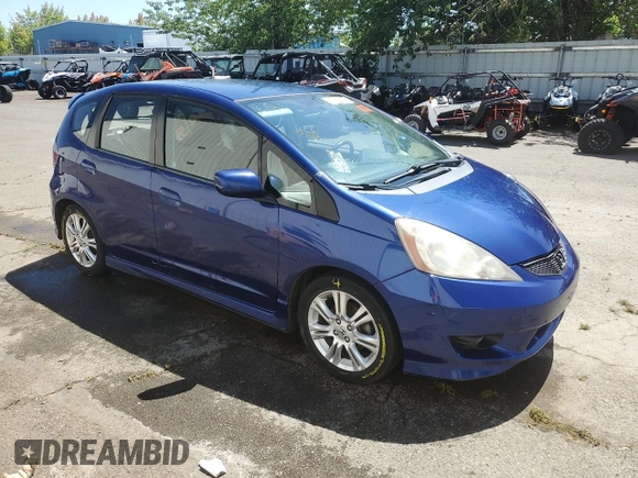2010 Honda Fit Sport with VIN JHMGE8H43AC013684, listed as a Copart auction lot 59904895 with 144,481 mi miles and Clean title. Bid and sale history available at DreamBid. Image 4.