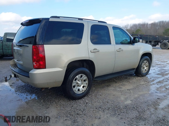 2007 GMC Yukon SLT with VIN 1GKFC13087R279128, listed as a IAAI auction lot 41431757 with 228,125 mi miles. Bid and sale history available at carsss.com. Image 4.