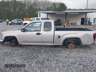 2004 Chevrolet Colorado LS ZQ8 z VIN 1GCCS196248117901, wystawiony jako IAAI lot #41752746 z przebiegiem Nie podano mil oraz . Historia ofert i sprzedaży dostępna na DreamBid. Obrazek 15.