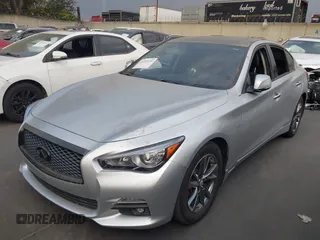 2017 Infiniti Q50 3.0t Premium with VIN JN1EV7APXHM741839, listed as a IAAI auction lot 41260299 with 107,644 mi miles. Bid and sale history available at carsss.com. Image 2.