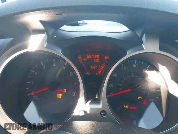 2015 Nissan Juke S with VIN JN8AF5MR8FT512836, listed as a IAAI auction lot 41143224 with 66,728 mi miles. Bid and sale history available at carsss.com. Image 7.
